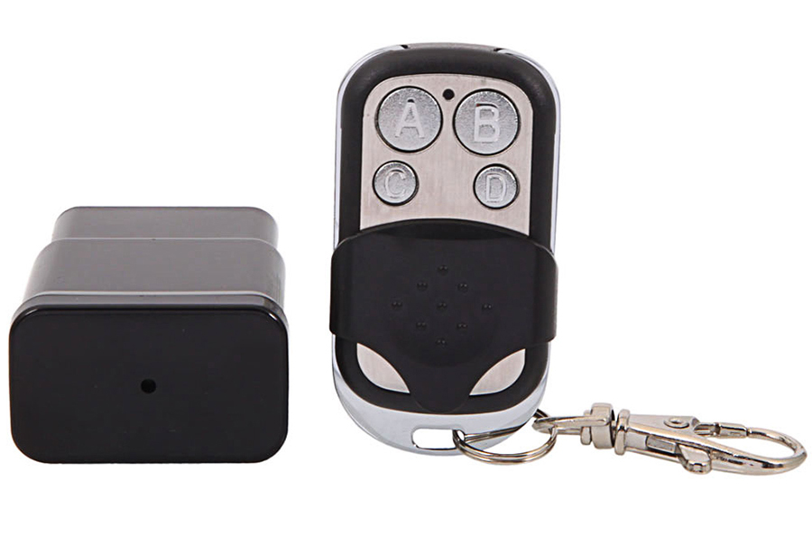 Spy camera verborgen in de voedingsadapter